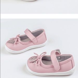 NWT toddler girl shoes size 4